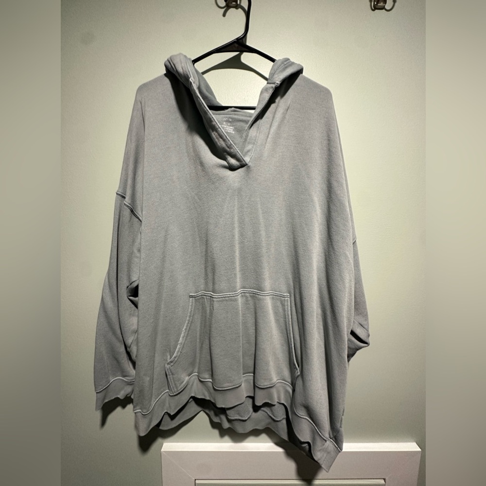 Oversized AE hoodie sweatshirt, size XL, light blue
